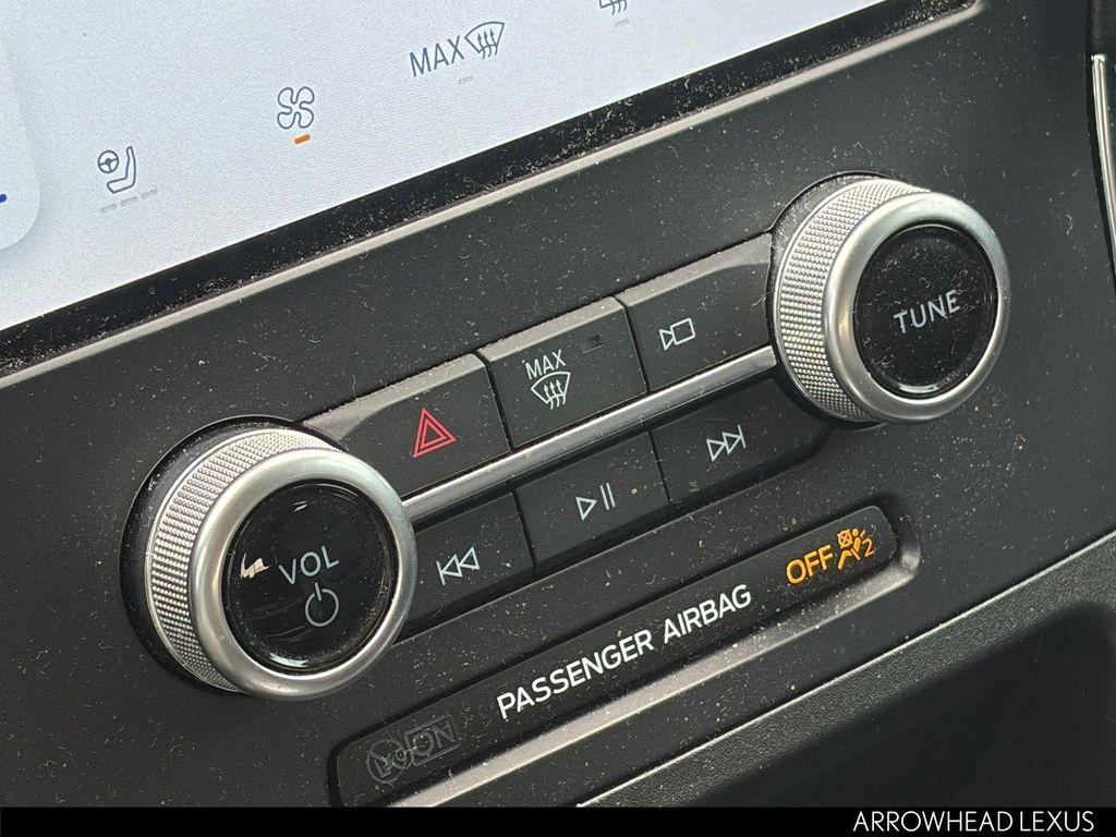 used 2024 Ford Edge car, priced at $33,461