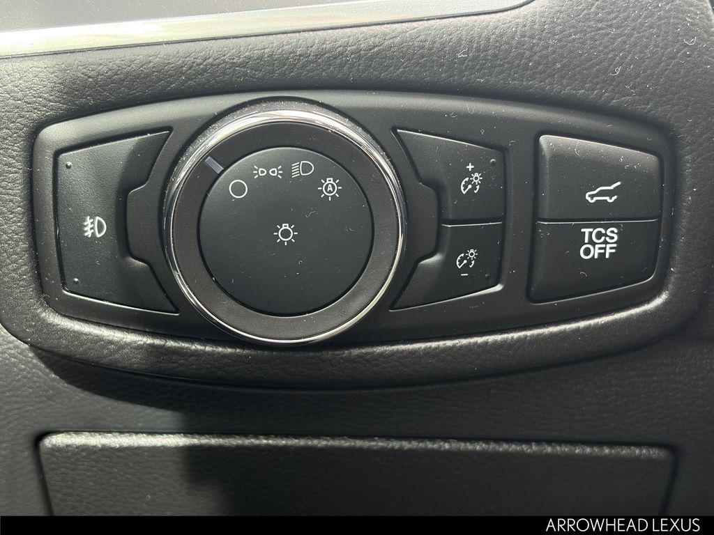 used 2024 Ford Edge car, priced at $30,882