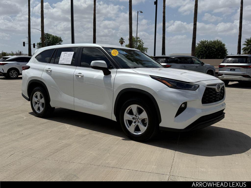 used 2024 Toyota Highlander car, priced at $36,899