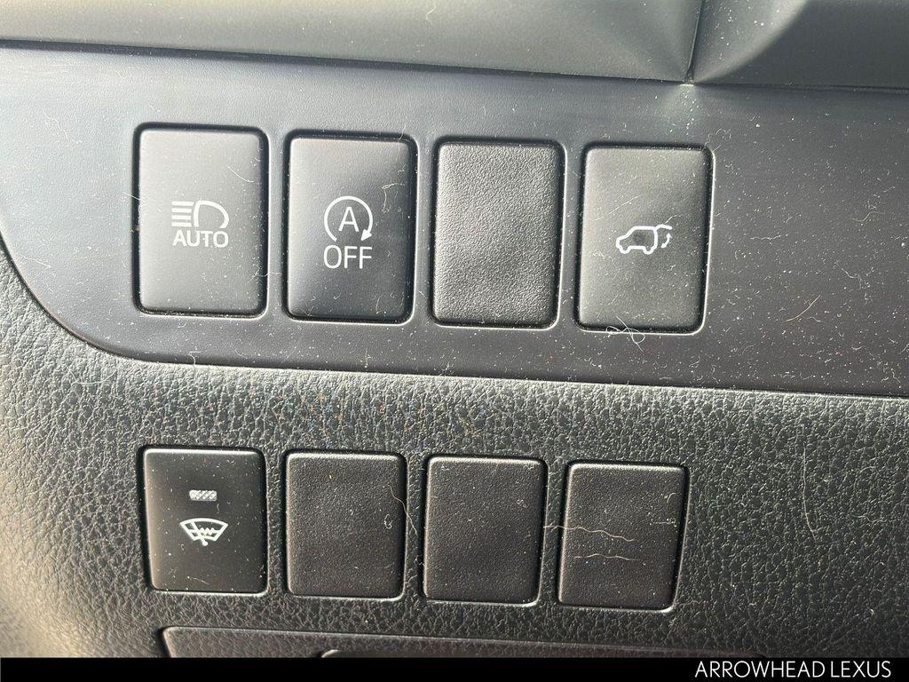 used 2018 Toyota Highlander car, priced at $23,580