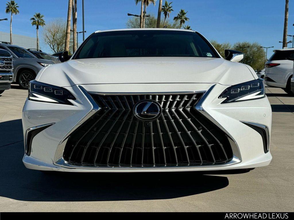 used 2025 Lexus ES 300h car, priced at $48,612