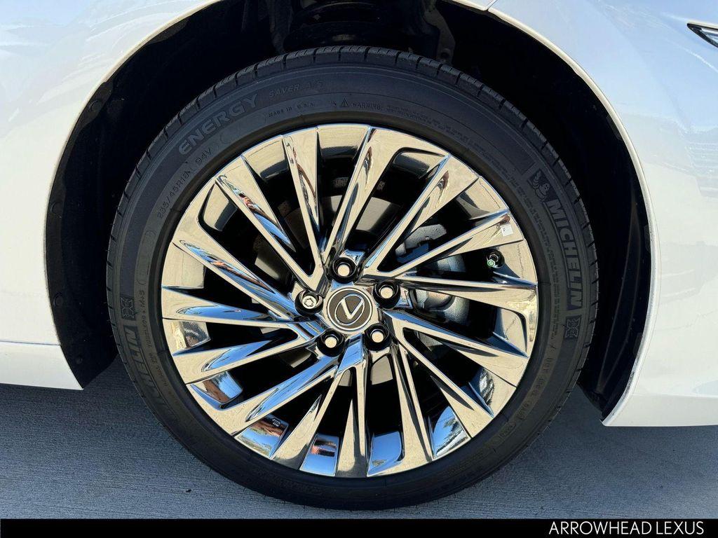 used 2025 Lexus ES 300h car, priced at $48,612