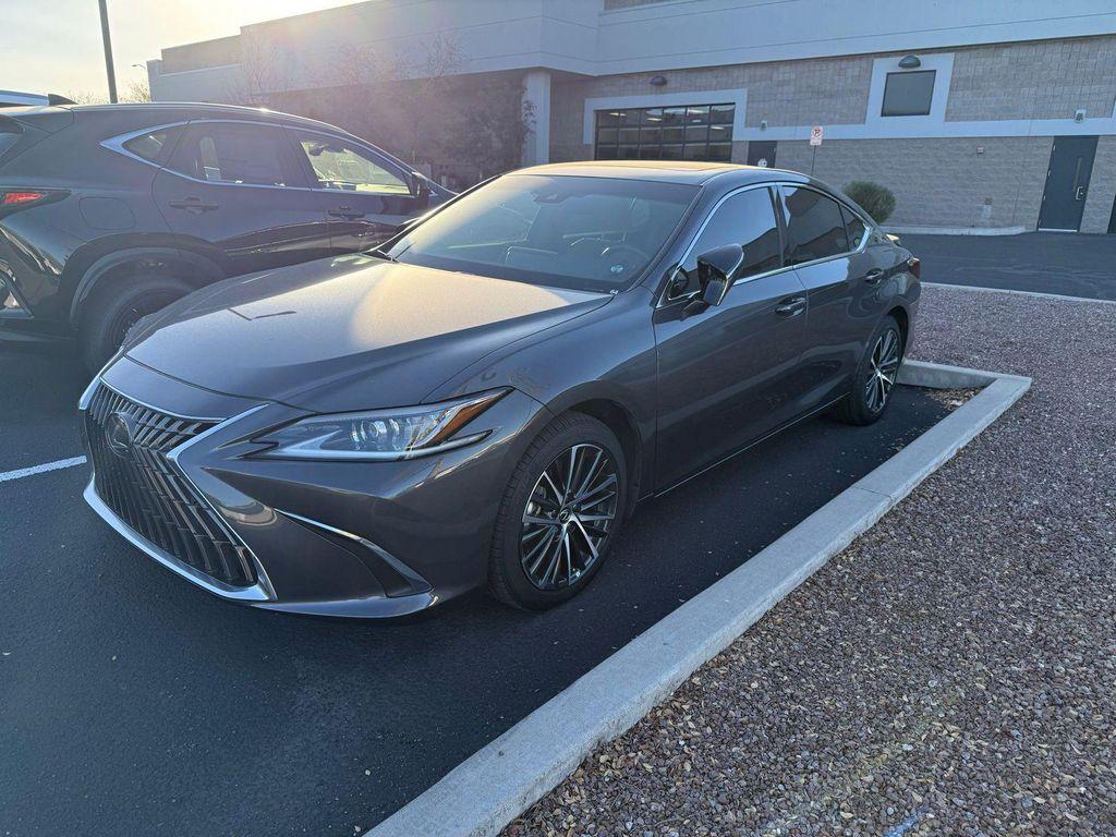 used 2025 Lexus ES 300h car, priced at $46,870