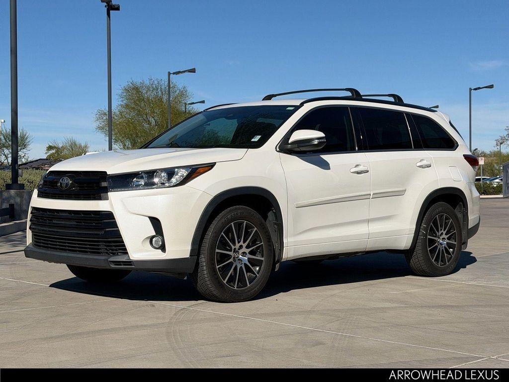 used 2017 Toyota Highlander car, priced at $26,400