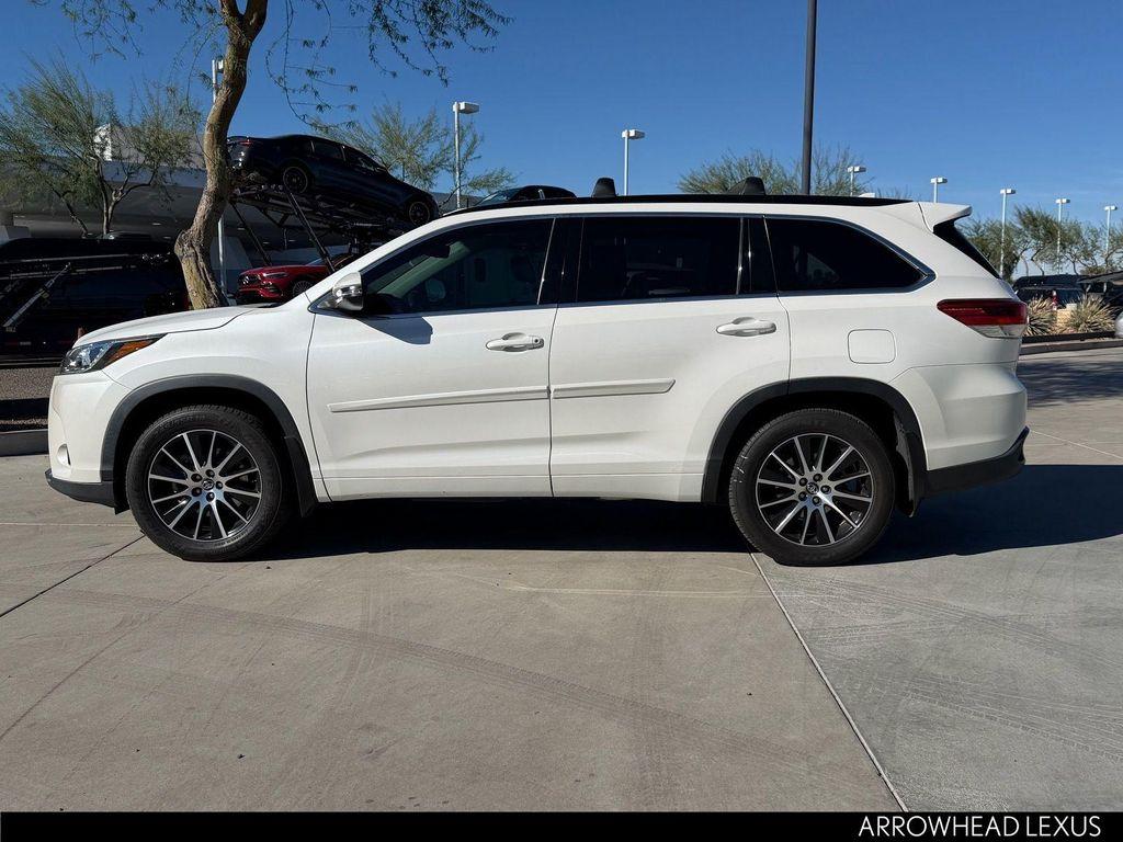 used 2017 Toyota Highlander car, priced at $26,400