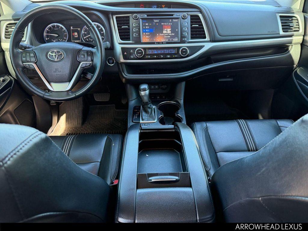 used 2017 Toyota Highlander car, priced at $26,400