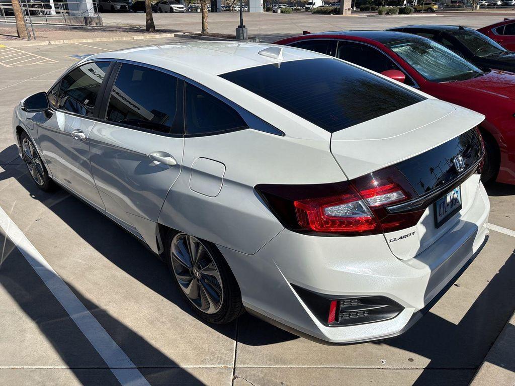 used 2018 Honda Clarity Plug-In Hybrid car, priced at $18,000