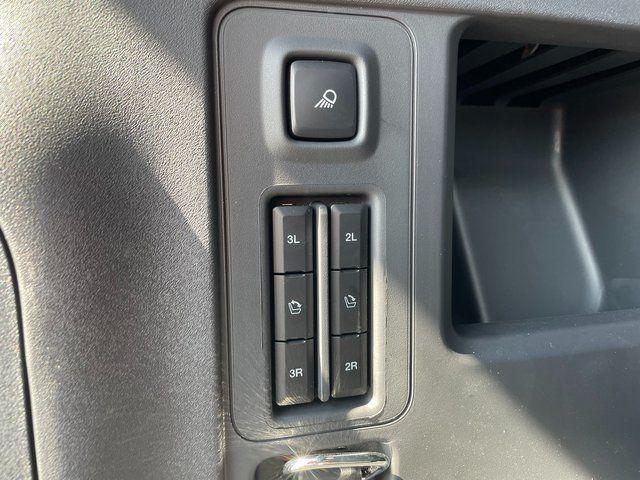 new 2025 Ford Expedition car, priced at $81,552