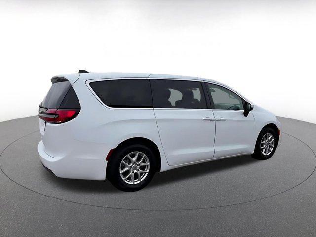 used 2023 Chrysler Pacifica car, priced at $22,472