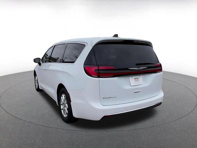 used 2023 Chrysler Pacifica car, priced at $22,472