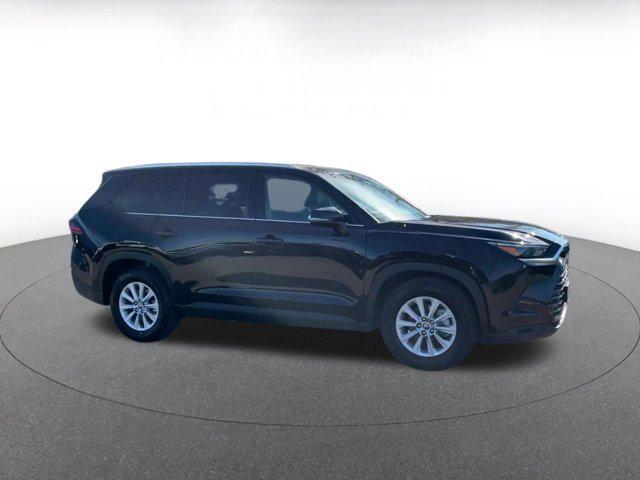 used 2025 Toyota Grand Highlander car, priced at $44,064