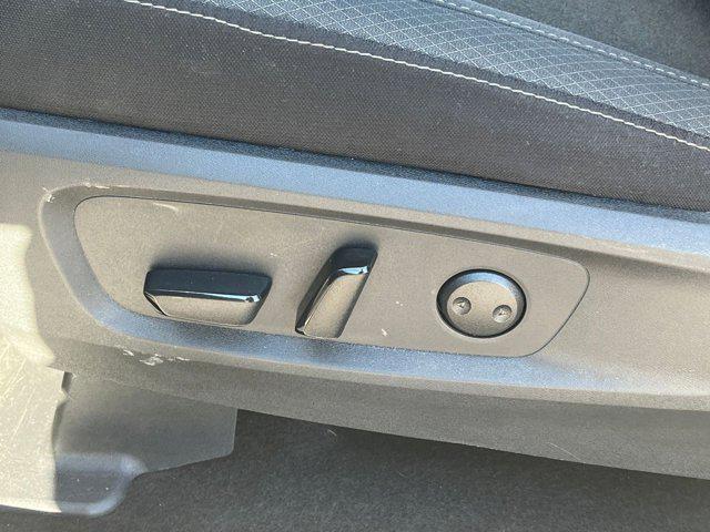 used 2025 Nissan Pathfinder car, priced at $30,038