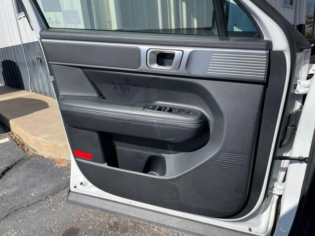 used 2025 Hyundai Santa Fe car, priced at $32,859