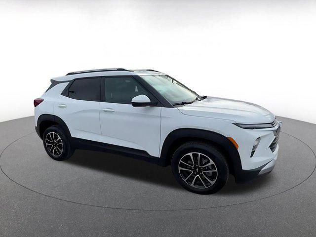 used 2025 Chevrolet TrailBlazer car, priced at $23,284