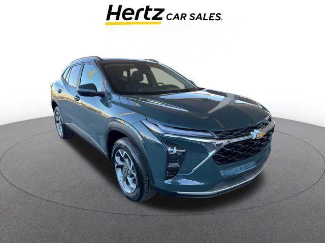 used 2025 Chevrolet Trax car, priced at $20,652