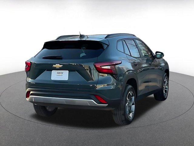 used 2025 Chevrolet Trax car, priced at $20,652