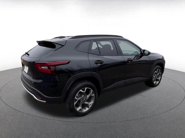 used 2025 Chevrolet Trax car, priced at $20,752