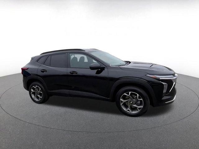 used 2025 Chevrolet Trax car, priced at $20,752
