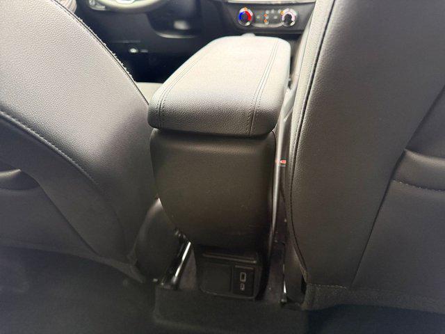 used 2025 Buick Encore GX car, priced at $21,421