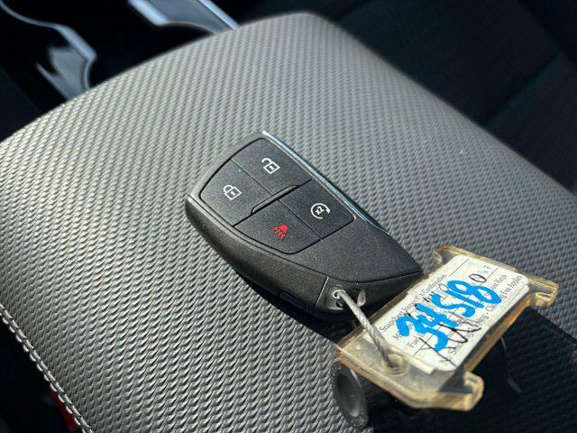 used 2025 Chevrolet Equinox car, priced at $24,298