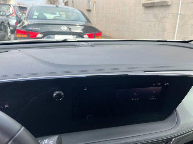 used 2025 Buick Encore GX car, priced at $18,463