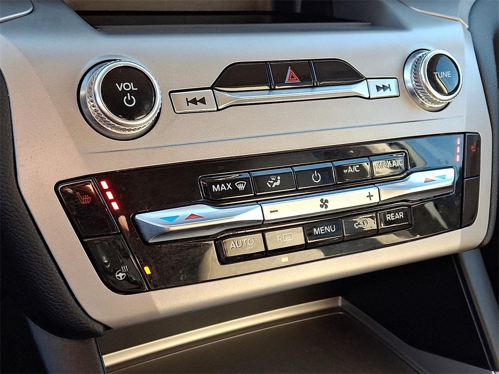 used 2022 Ford Explorer car, priced at $27,995