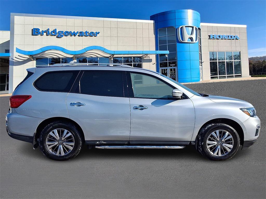 used 2018 Nissan Pathfinder car, priced at $9,995