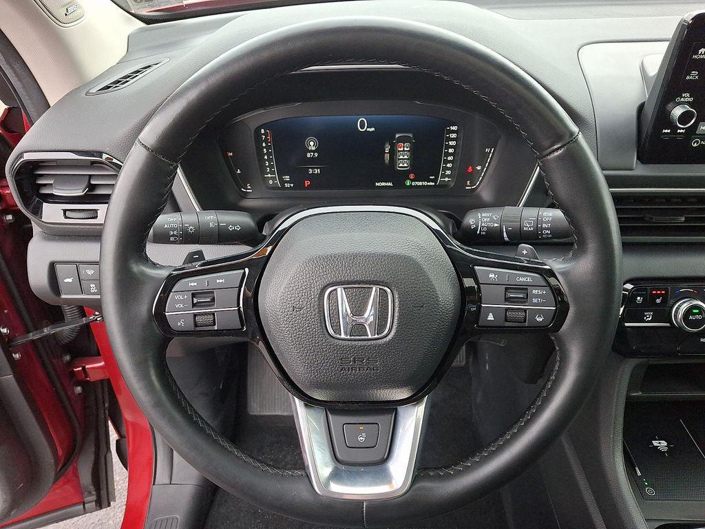 used 2023 Honda Pilot car, priced at $36,295