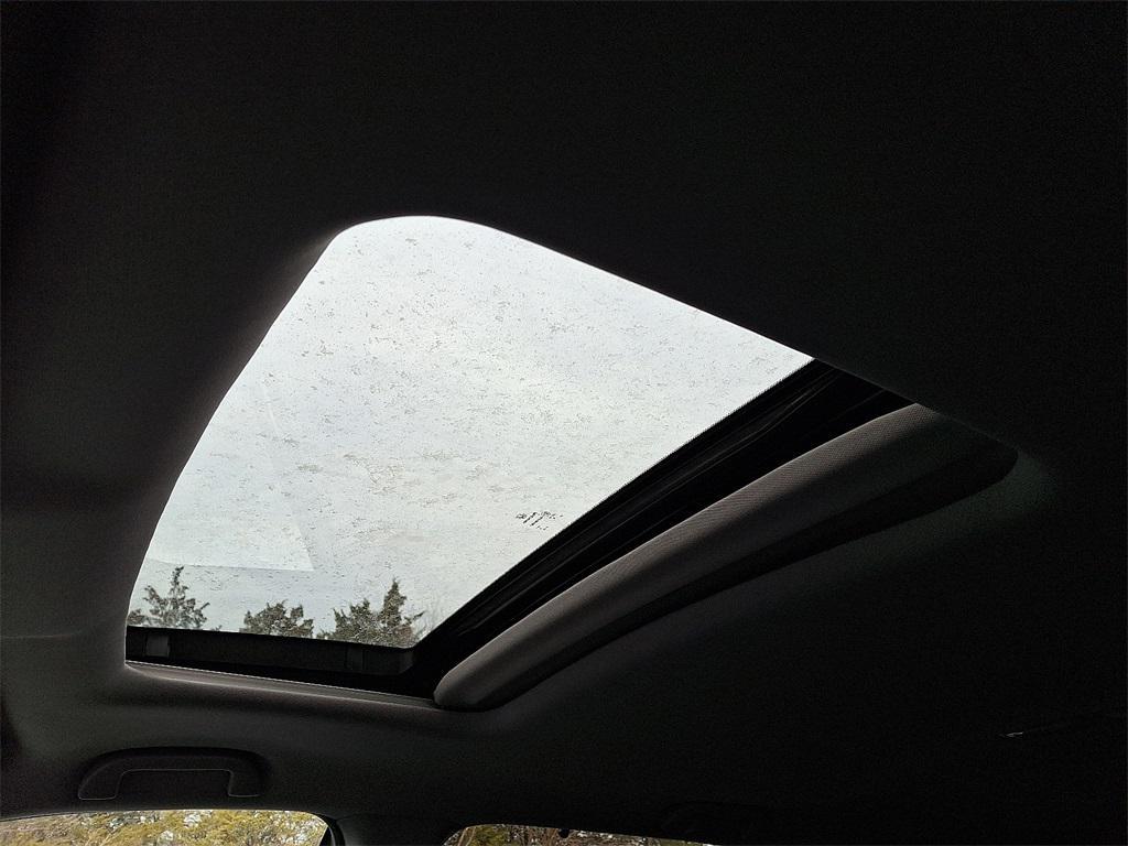 used 2022 Honda Pilot car, priced at $29,395