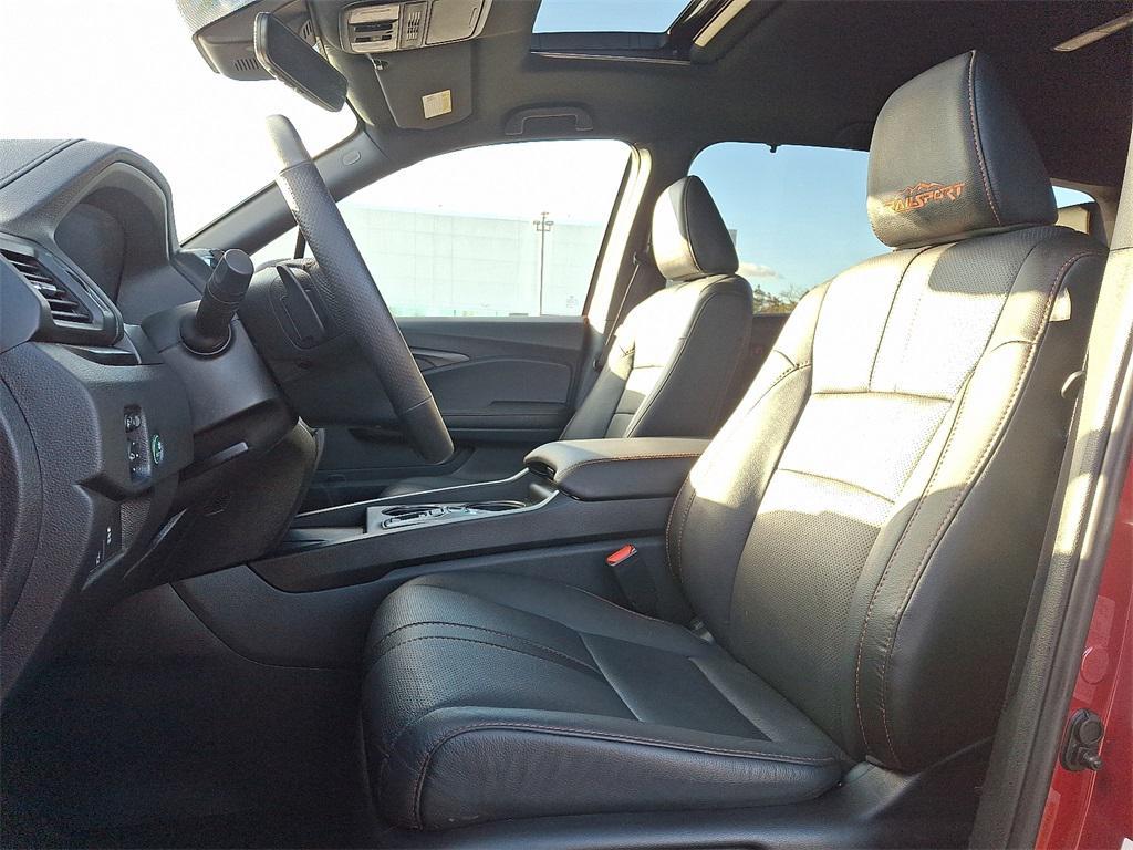 used 2025 Honda Passport car, priced at $36,695