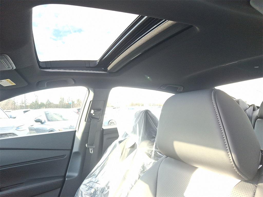 new 2025 Honda Accord Hybrid car, priced at $36,980