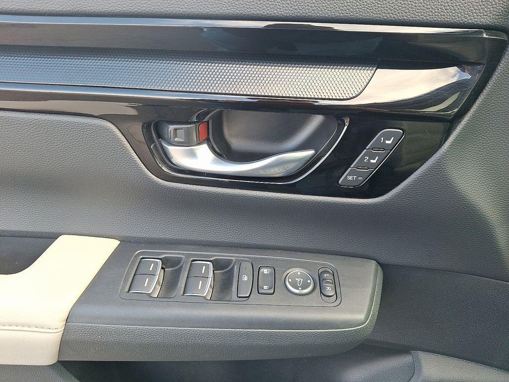 used 2023 Honda CR-V car, priced at $27,995