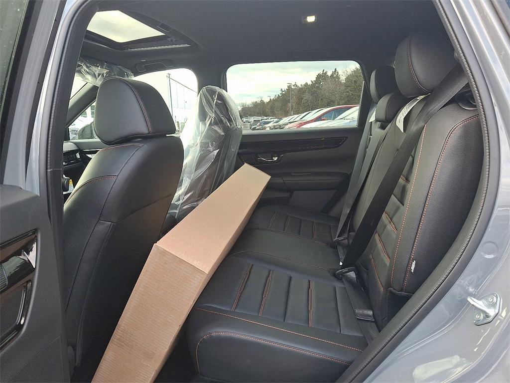 new 2026 Honda CR-V Hybrid car, priced at $44,155