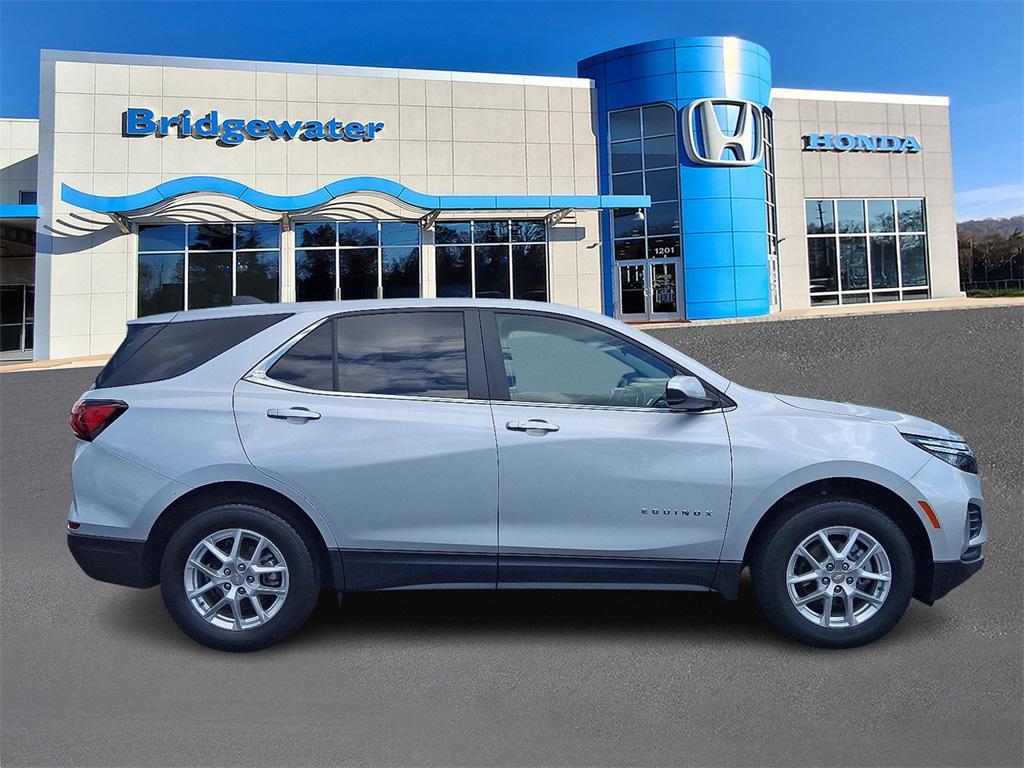 used 2022 Chevrolet Equinox car, priced at $17,995