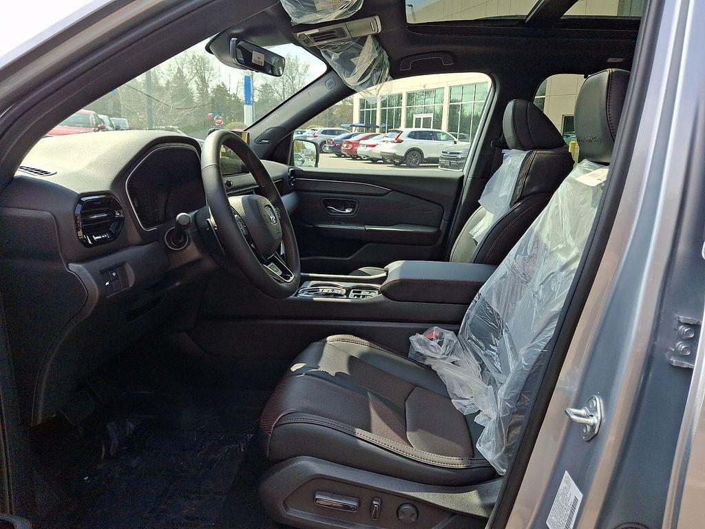 new 2026 Honda Pilot car, priced at $57,240