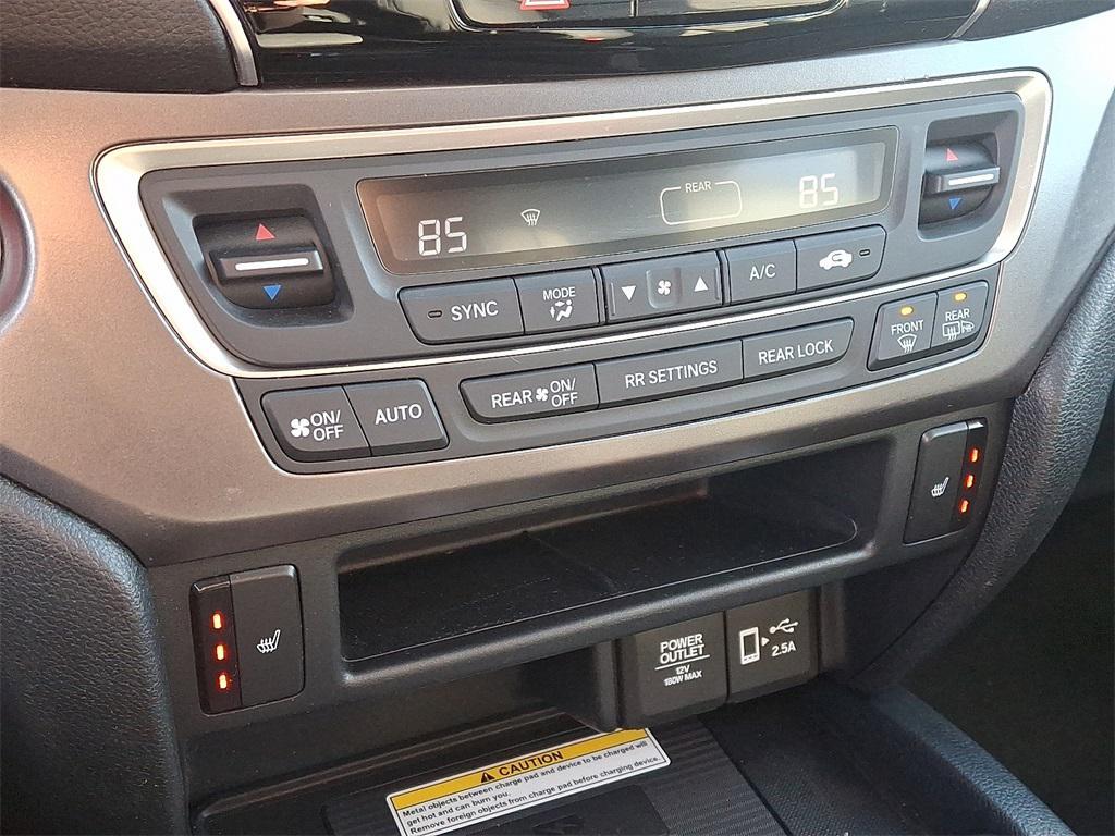 used 2022 Honda Pilot car, priced at $30,995