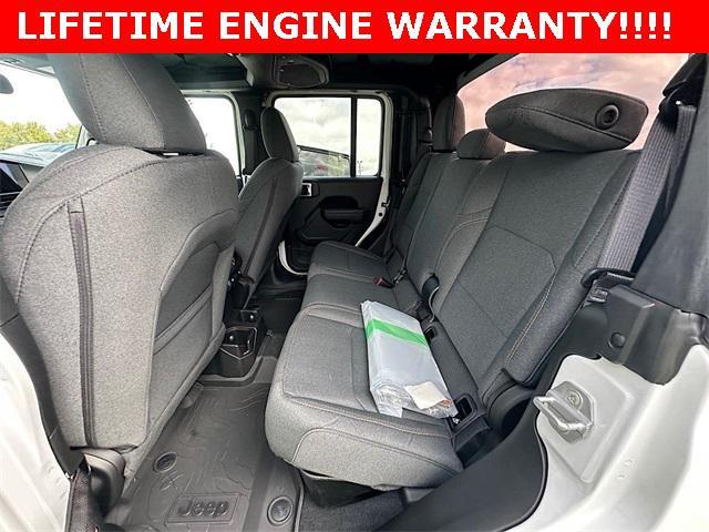 new 2026 Jeep Gladiator car, priced at $45,430