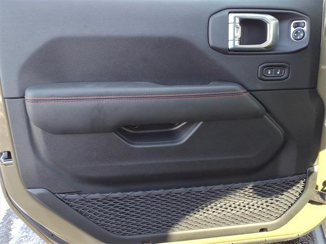 new 2026 Jeep Gladiator car, priced at $55,600