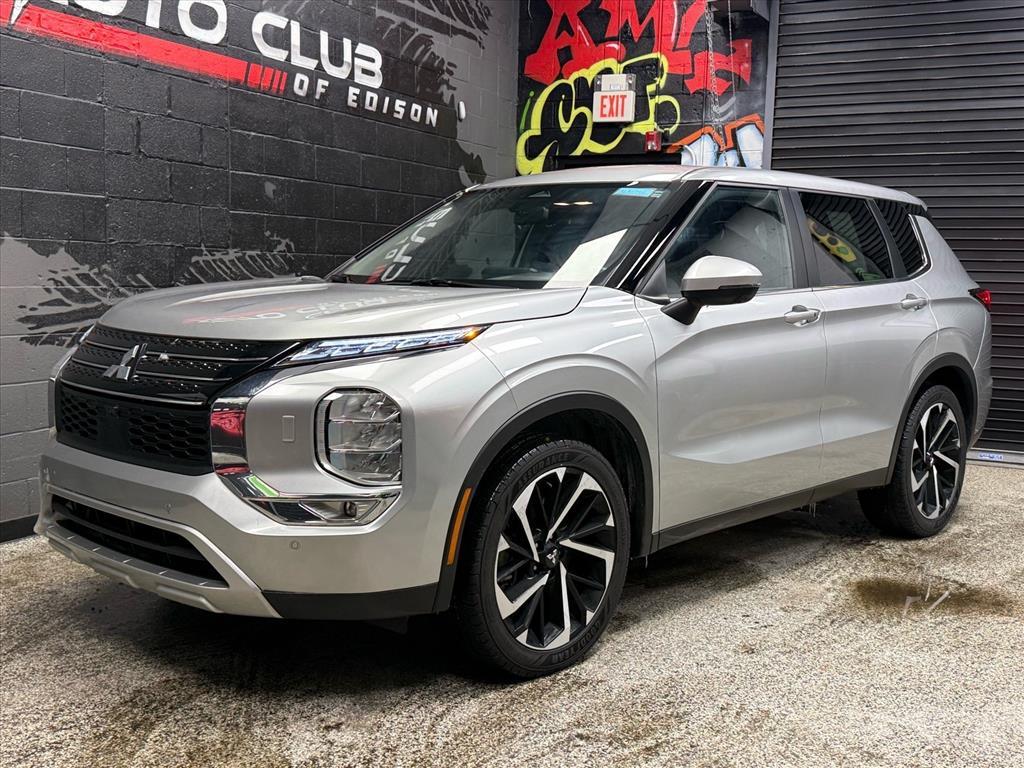 used 2024 Mitsubishi Outlander car, priced at $19,788