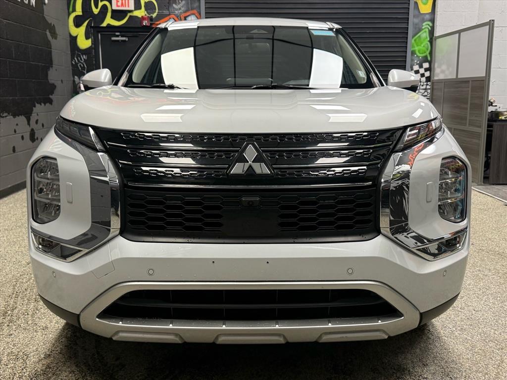 used 2024 Mitsubishi Outlander car, priced at $19,888