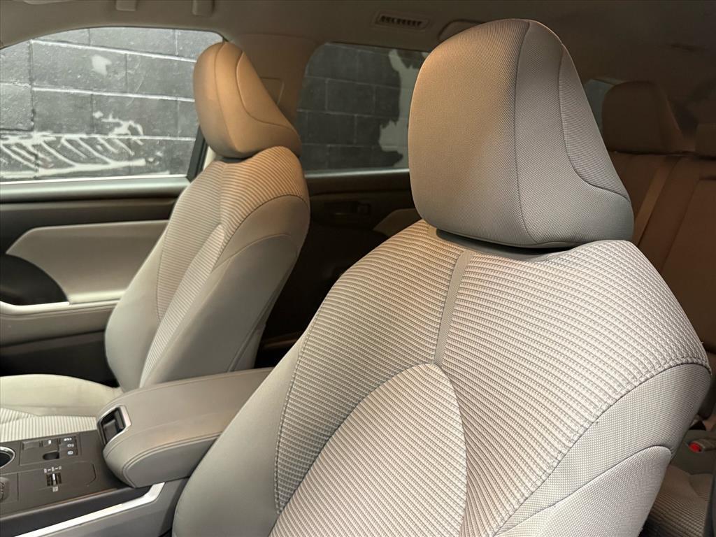 used 2023 Toyota Highlander car, priced at $27,288