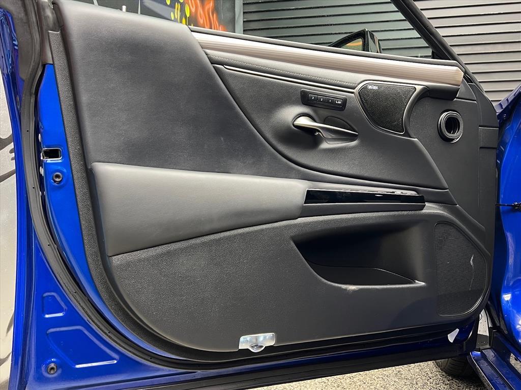 used 2022 Lexus ES 350 car, priced at $36,488