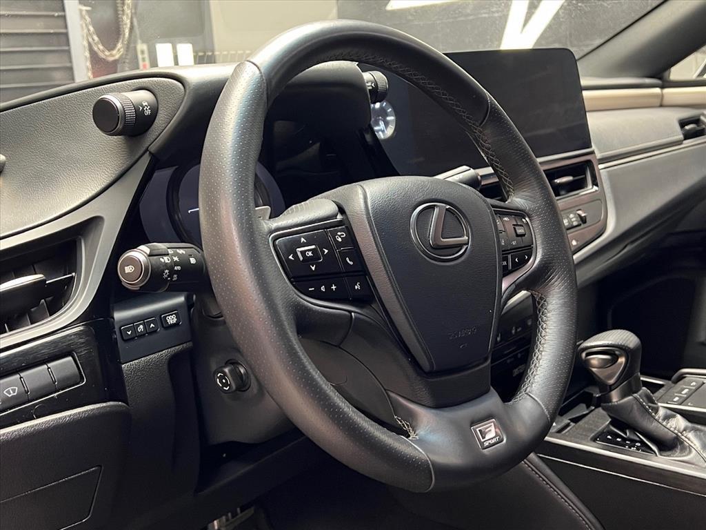 used 2022 Lexus ES 350 car, priced at $36,488