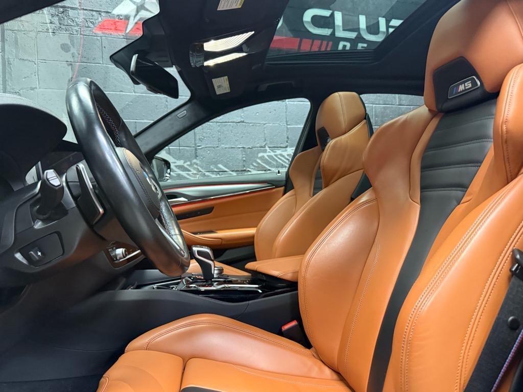 used 2023 BMW M5 car, priced at $84,488