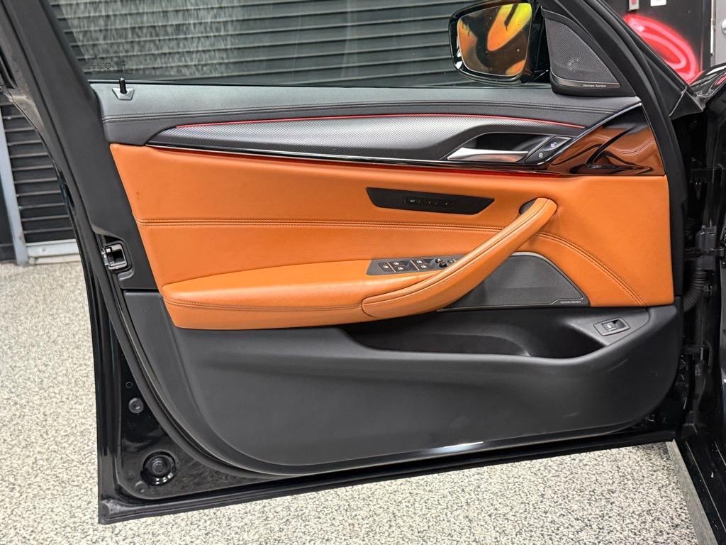 used 2023 BMW M5 car, priced at $84,488