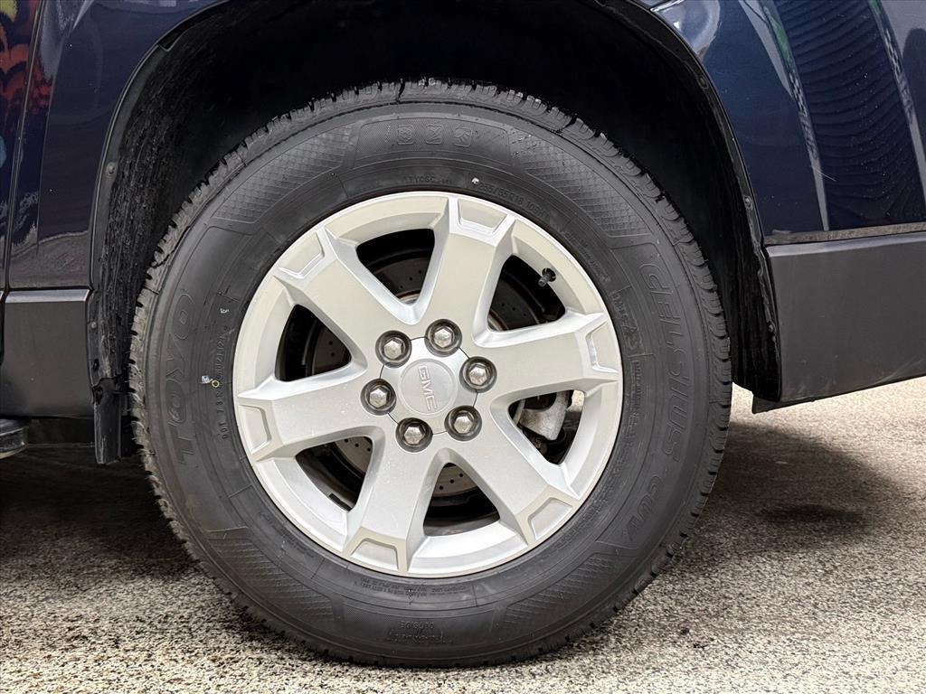 used 2015 GMC Acadia car, priced at $8,888