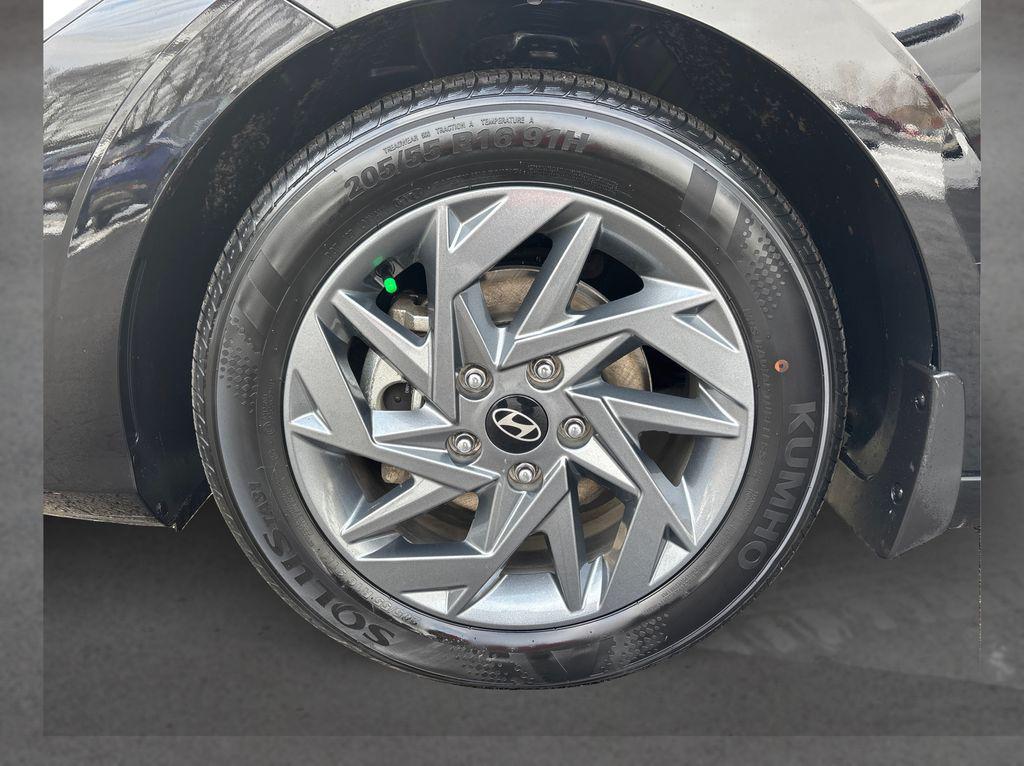 used 2024 Hyundai Elantra car, priced at $19,387