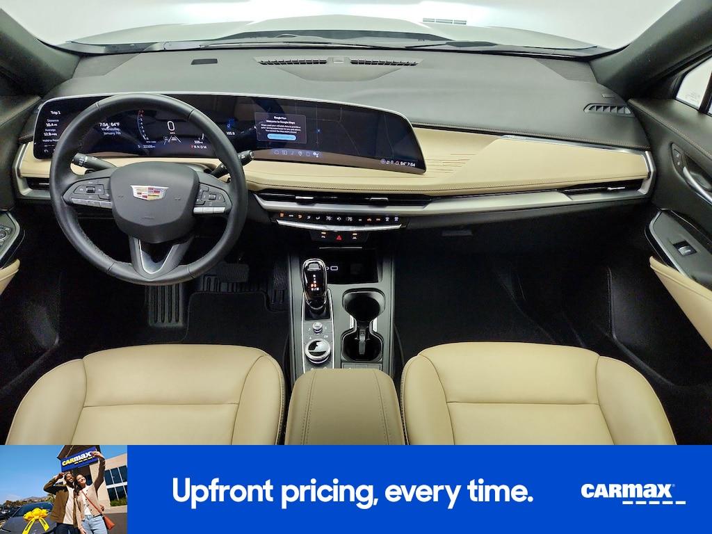 used 2025 Cadillac XT4 car, priced at $31,998