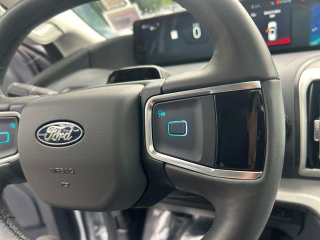 used 2025 Ford Expedition car, priced at $59,888