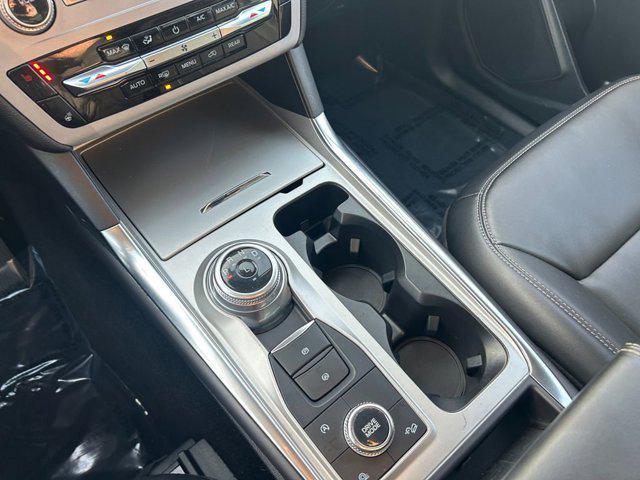 used 2024 Ford Explorer car, priced at $31,988